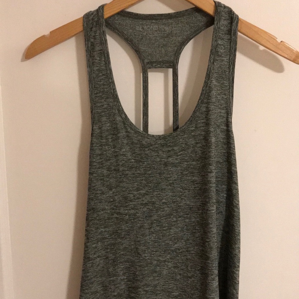 BEYOND YOGA - racer back athletic tank
